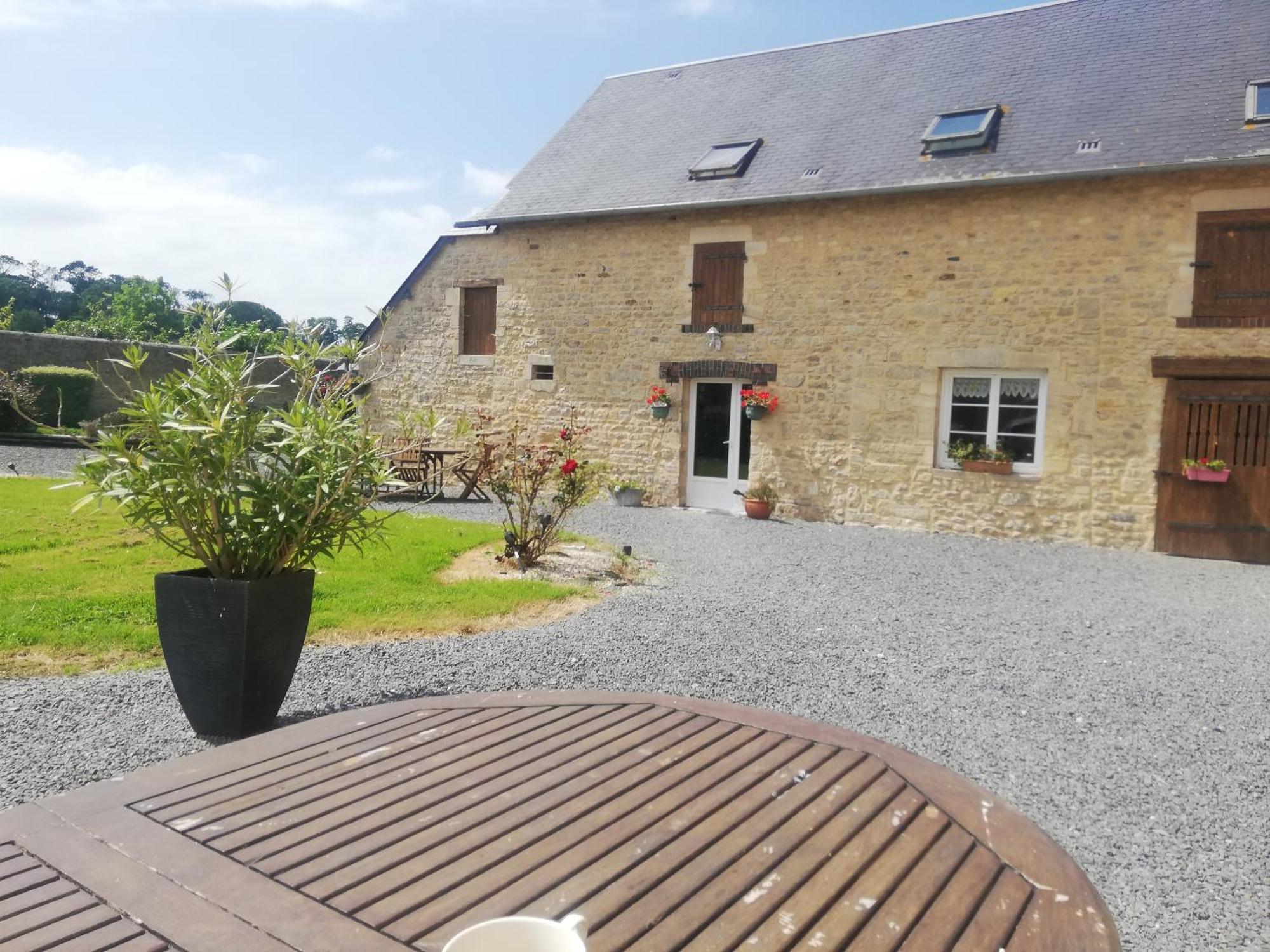 Bed and Breakfast Ferme de Montigny  Asnieres-en-Bessin Exterior foto